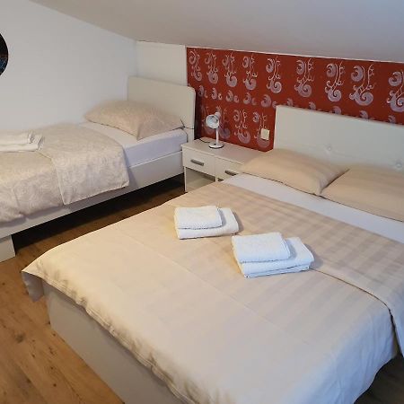Apartma Louis Dutovlje Eksteriør bilde